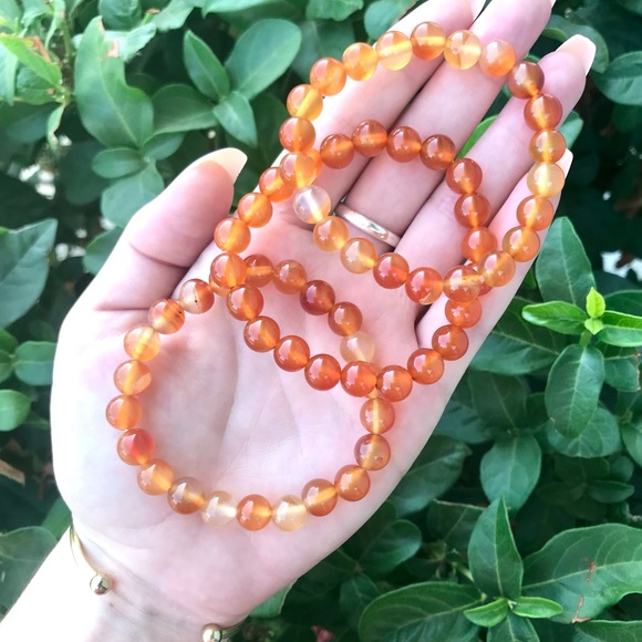 Carnelian Stretch Bracelet🧡 - Picture 2 of 3